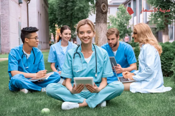 الأسئلة الأكثر شيوعًا [FAQs] حول مصاريف دراسة الطب في ايطاليا