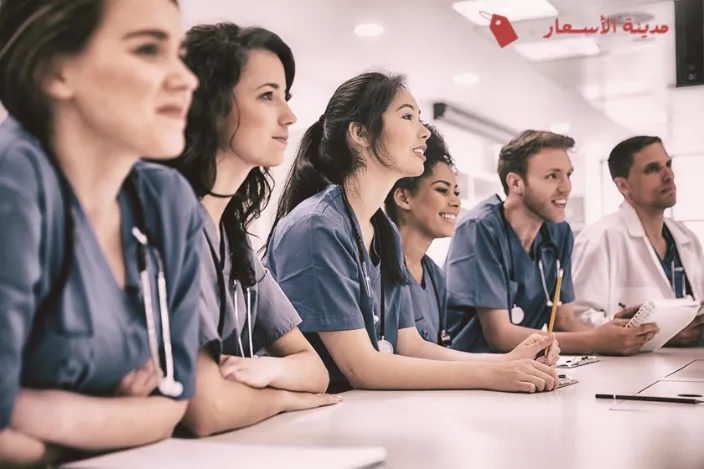 نظرة عامة على نظام دراسة الطب في بريطانيا